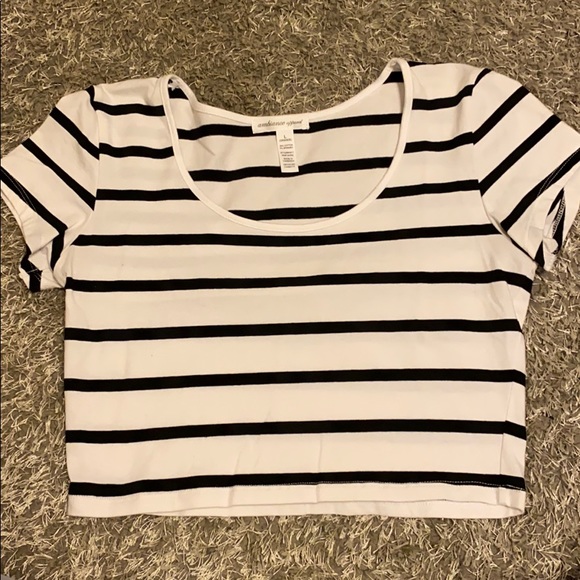Black and White stripped crop top - Picture 1 of 2